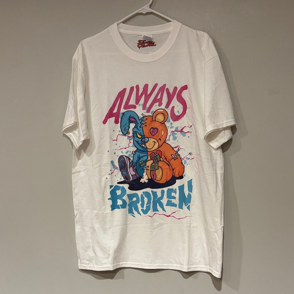 Five pointz large White Graphic T-Shirt with Colorful Print